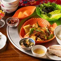 Gastro trend roku 2025 je pokračující „vlna Asie". Kam na asijské jídlo?