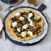 Pizza s lesními houbami a ricottou