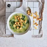 Pórková polévka s krutonky