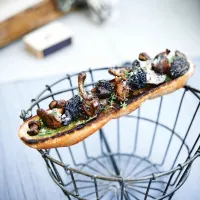 Podzimní bruschetta s houbami