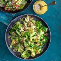 Quinoa s brokolicí Quinoa s brokolicí