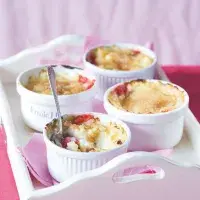 Rýžové brûlée s jahodami Rýžové brûlée s jahodami