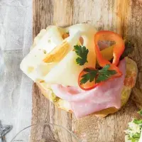 Šunkovo-sýrový chlebíček