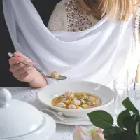 Slavnostní polévka s mandlovými knedlíčky