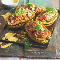 Špagetová dýně plněná ve stylu tacos