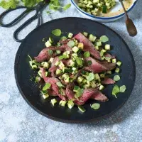 Steak s cuketovou salsou