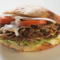 Není kebab jako döner kebab: Kde se vzal a jak si ho připravit doma?  