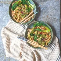 Stříhané těstoviny po asijsku