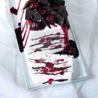 Višňová „viennetta“