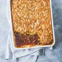 Zalévaný kokosovo-karamelový moučník Zalévaný kokosovo-karamelový moučník