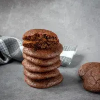 Čokoládové sušenky s lískovými oříšky