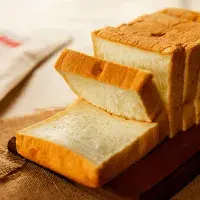 Chléb z domácí pekárny