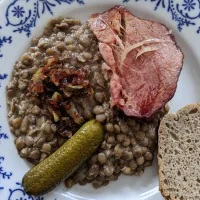 Delikátní uzené s čočkou