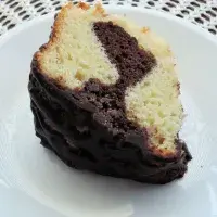 Bábovka se sušenými meruňkami