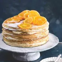 Oslava se blíží a vy stále přemýšlíte, jaký dort zvolit? Zkuste palačinkový dort. Je snadný a efektní, navíc je nenáročný na suroviny