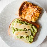 Avokádová pomazánka à la guacamole Avokádová pomazánka à la guacamole