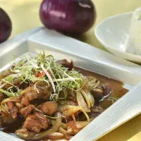 Hovězí roštěná na cibuli