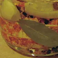 Nakládaný hermelín s česnekem