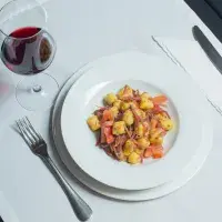 Gnocchi se šunkou a parmezánem Gnocchi se šunkou a parmezánem