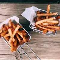 Z mrkve, celeru, batátů či pastináku: Připravte si zdravější zeleninové hranolky 