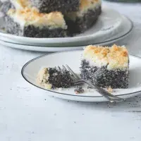 Víkendové úsporné pečení díl 3.: Makový koláč i mrkvové muffiny