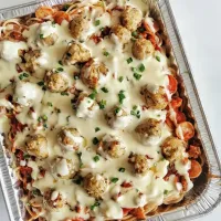 Zapečené penne s rajčaty a modrým sýrem