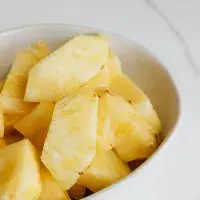 Jak oloupat a očistit ananas