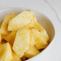 Jak oloupat a očistit ananas