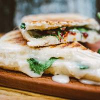 Panini s pršutem a mozzarellou