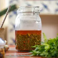 Chimichurri, skvělá omáčka s vtipným názvem. Na vašem grilvání neměla chybět