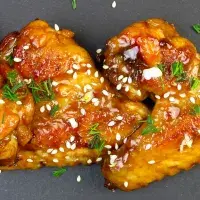 Kuřecí křidýlka každý den jinak: Dvacet inspirativních receptů, které uspokojí všechny chutě