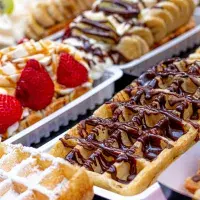 Vafle nejsou žádnou moderní novinkou na kulinářské scéně. Možná se budete divit, na jak velkém kousku historie si pochutáváte 