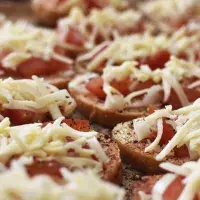 Sýrovo-šunkový toust