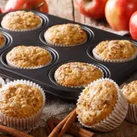 Jednoduché jablečné muffiny s perníkovým kořením