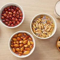 Proč namáčet a opékat ořechy před jejich konzumací a jak na to? 