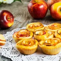 Jablečné recepty: 50 tipů na koláče, štrúdl, muffiny i dezerty z jablek