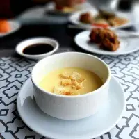 Kuřičná polévka s rajčaty