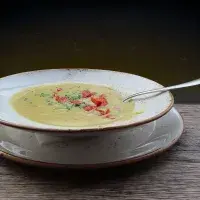 Pórková polévka s pomazankovým máslem