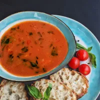 Rajská polévka s cuketou