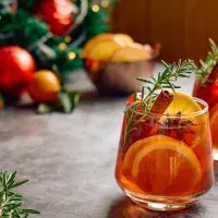 Svařák s portským vínem a rozmarýnem