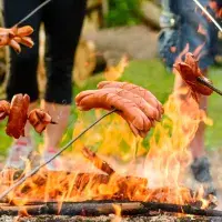 Jaký je rozdíl mezi  špekáčkem a buřtem a který koupit?