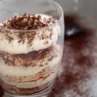 Nadýchané tiramisu s jogurtem