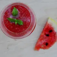 Malinovka s mátou a melounem