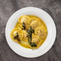Ravioly s ricottou a špenátem Ravioly s ricottou a špenátem