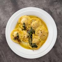 Ravioly s ricottou a špenátem Ravioly s ricottou a špenátem