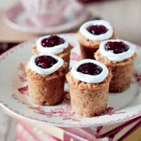 Runebergovy bábovičky Runebergovy bábovičky
