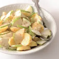 Bramborový salát s hruškami