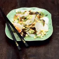 Salát z bílé ředkve s wakame Salát z bílé ředkve s wakame