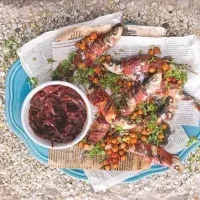 Sardinky v sušené šunce s cizrnou a rajčatovým čatní