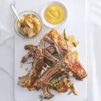 Pečené selátko s jablečnou omáčkou Pečené selátko s jablečnou omáčkou